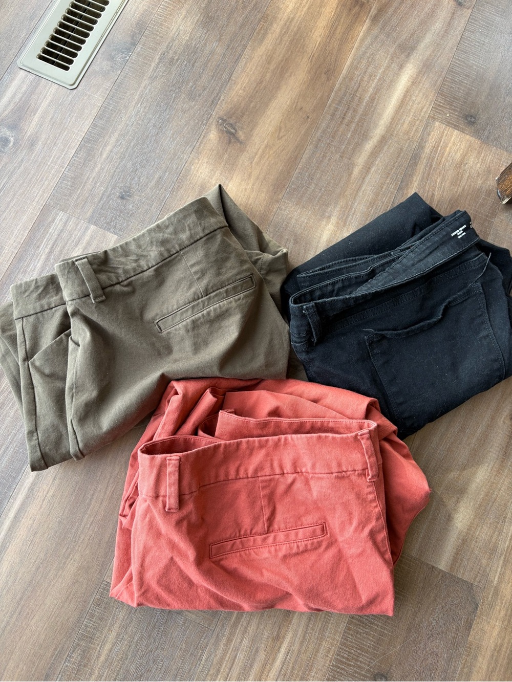 BUNDLE OF 3!! Old Navy Women’s Pants in size 22